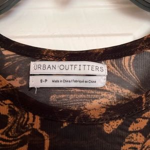 Long sleeve mesh top